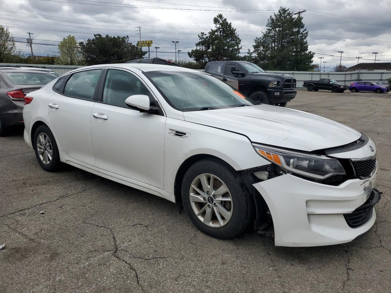 2016 KIA OPTIMA LX - Image 4