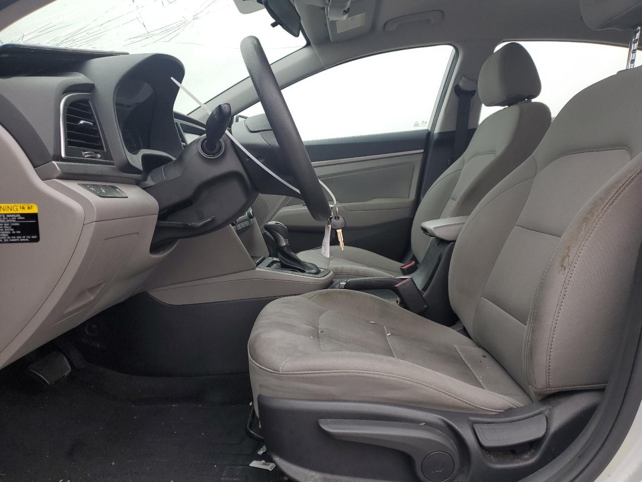 2018 HYUNDAI ELANTRA SE - Фото 7