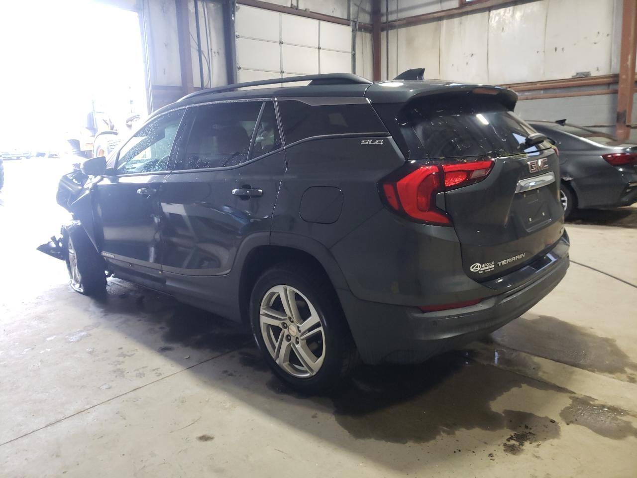 2018 GMC TERRAIN SL - Image 2