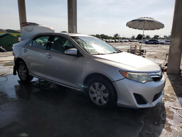 2013 Toyota Camry L - Фото 4