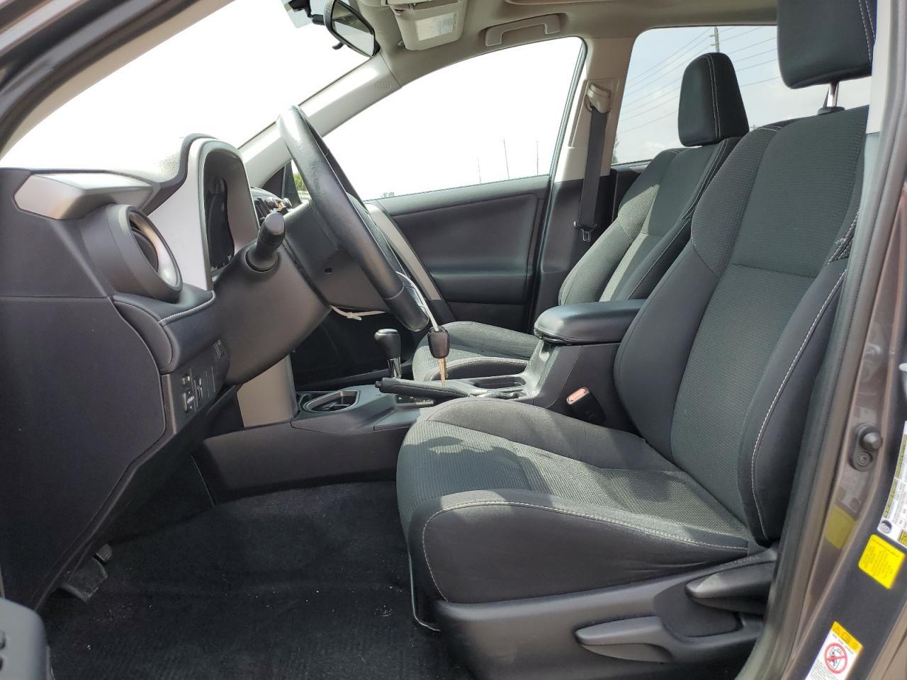 2016 TOYOTA RAV4 XLE - Image 7