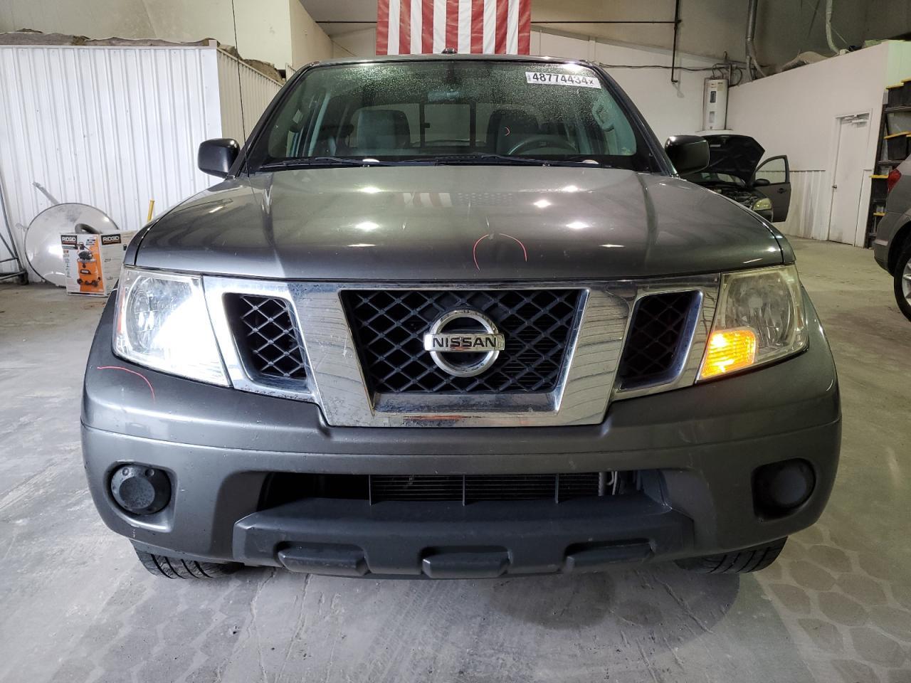 2016 NISSAN FRONTIER S - Фото 5