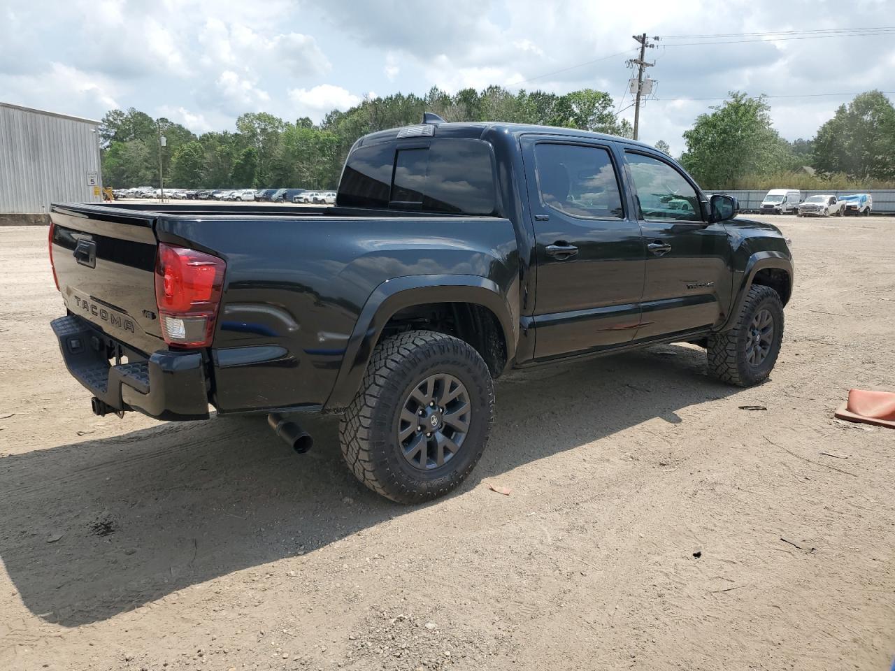 2023 TOYOTA TACOMA DOU - Фото 3