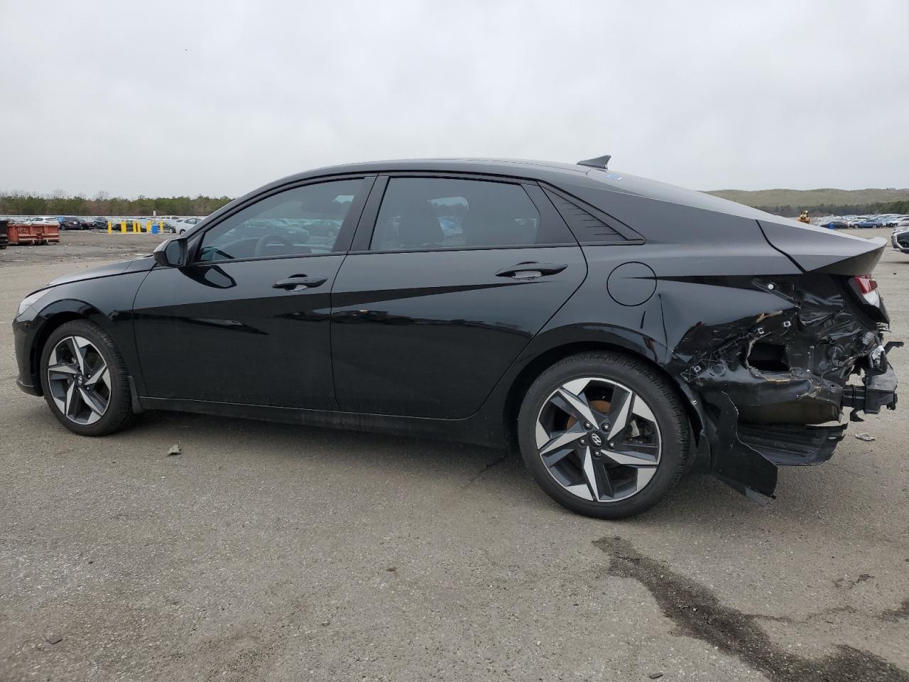 2023 HYUNDAI ELANTRA SE - Фото 2
