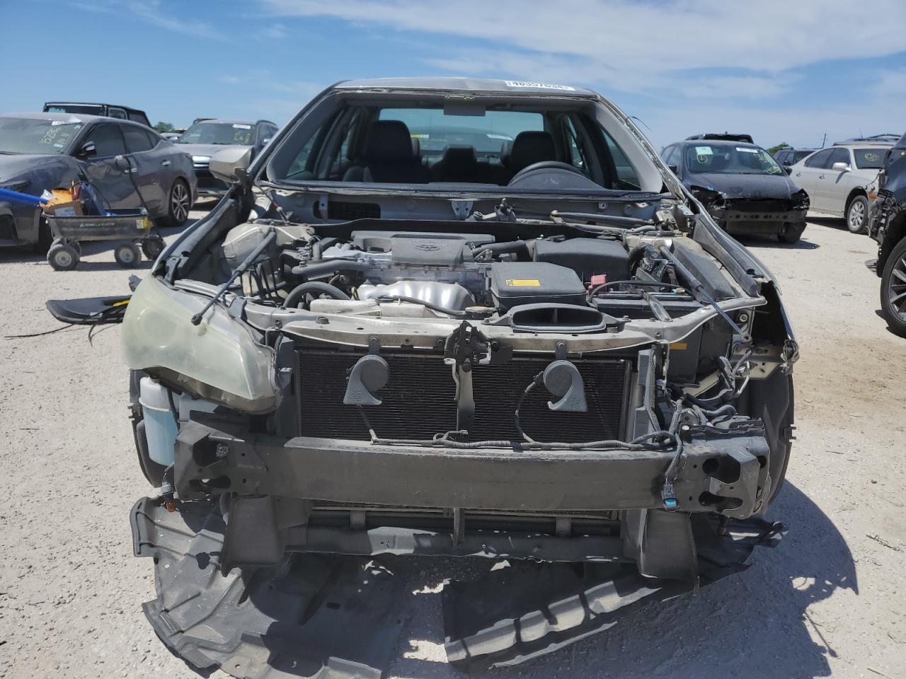 2015 TOYOTA CAMRY LE - Фото 5