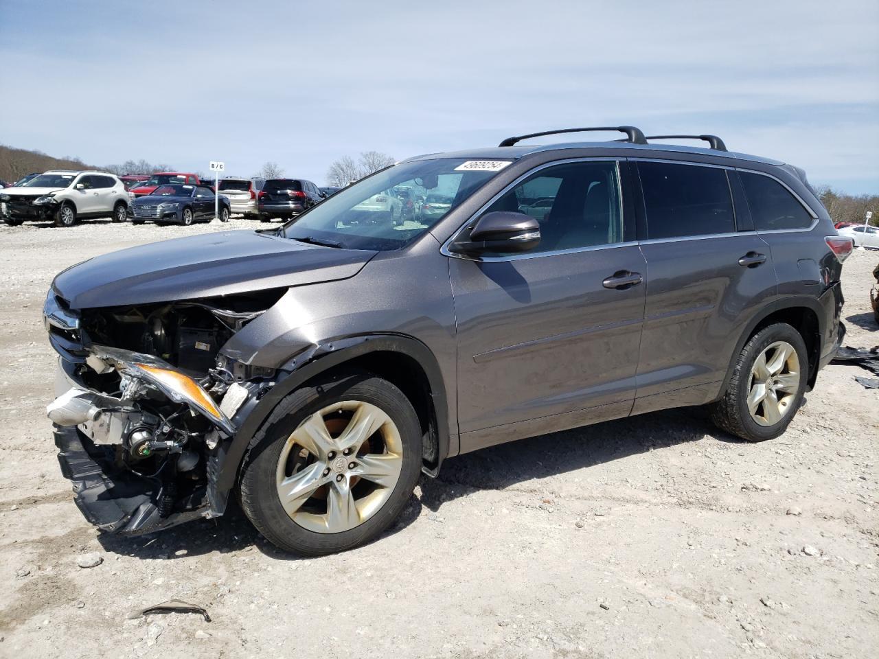 2016 TOYOTA HIGHLANDER car image