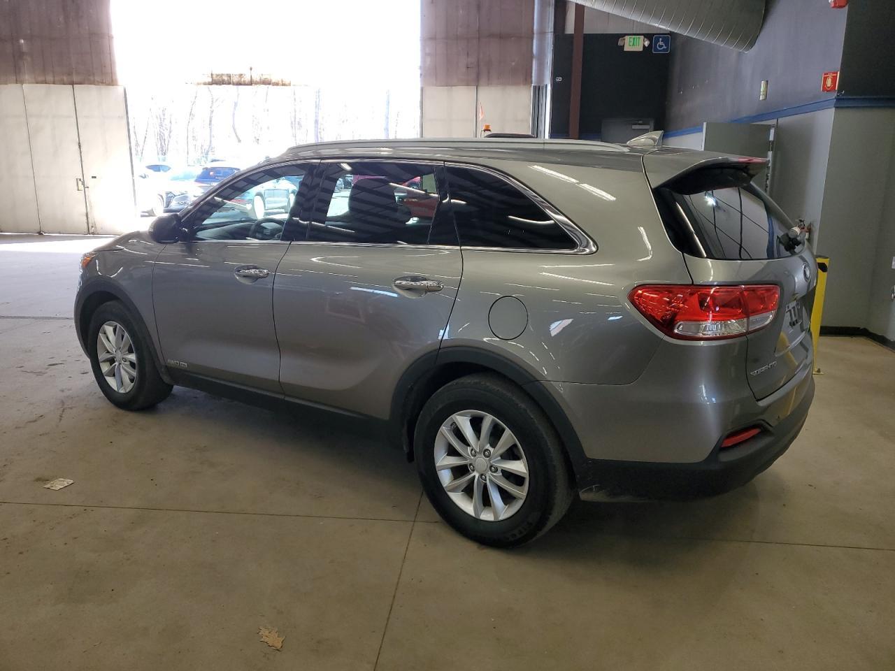 2016 KIA SORENTO LX - Image 2