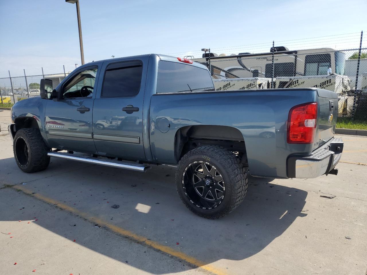 2012 CHEVROLET SILVERADO - Image 2