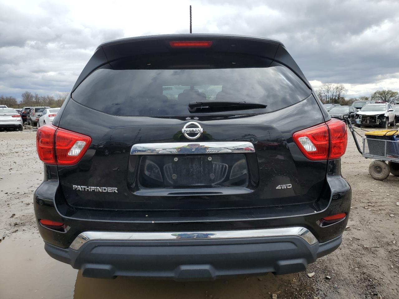 2017 NISSAN PATHFINDER - Фото 6