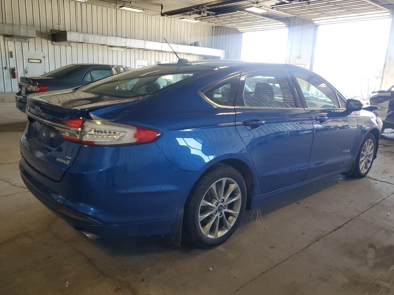 2017 FORD FUSION SE - Фото 3