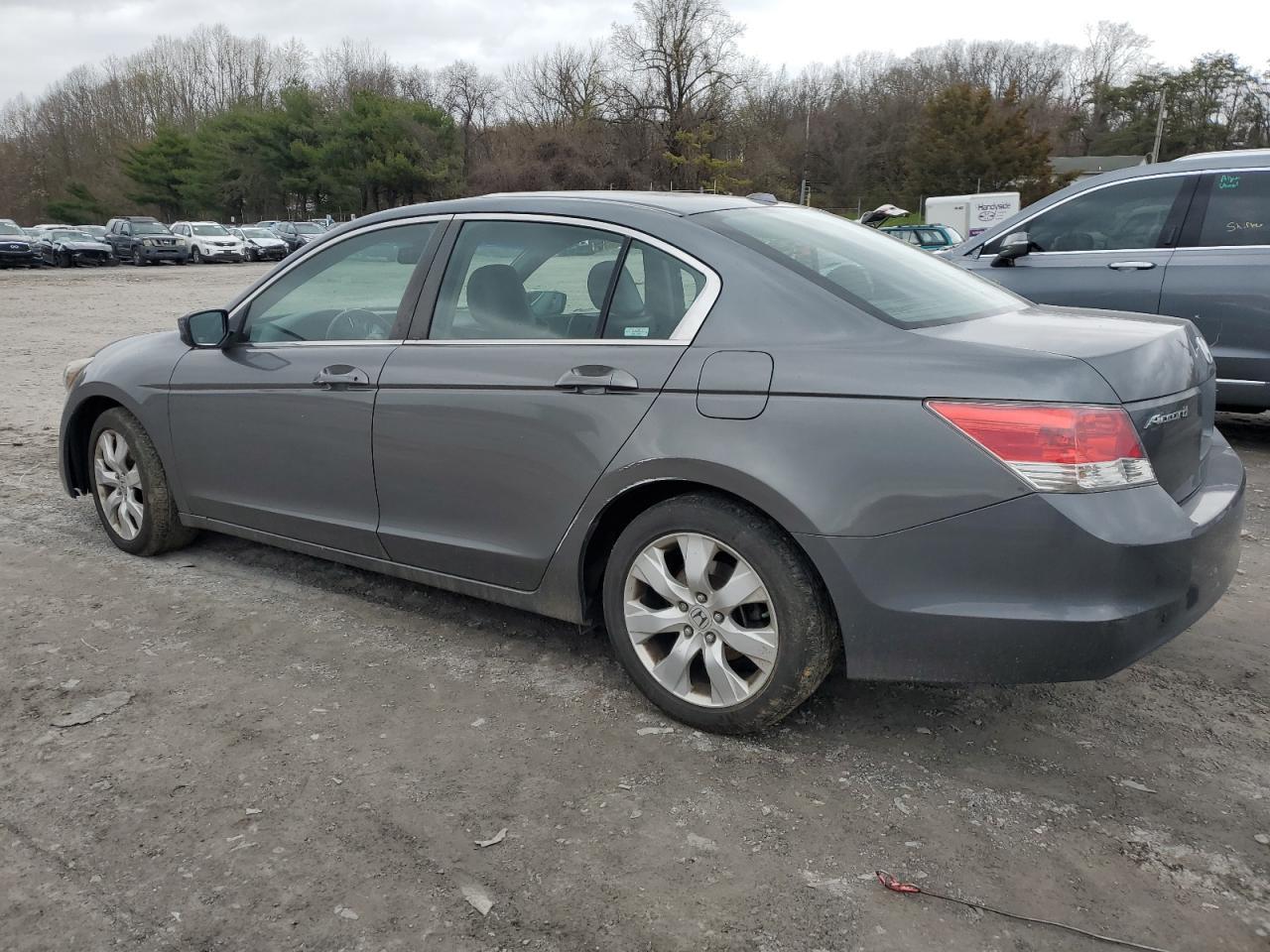 2010 HONDA ACCORD EXL - Image 2