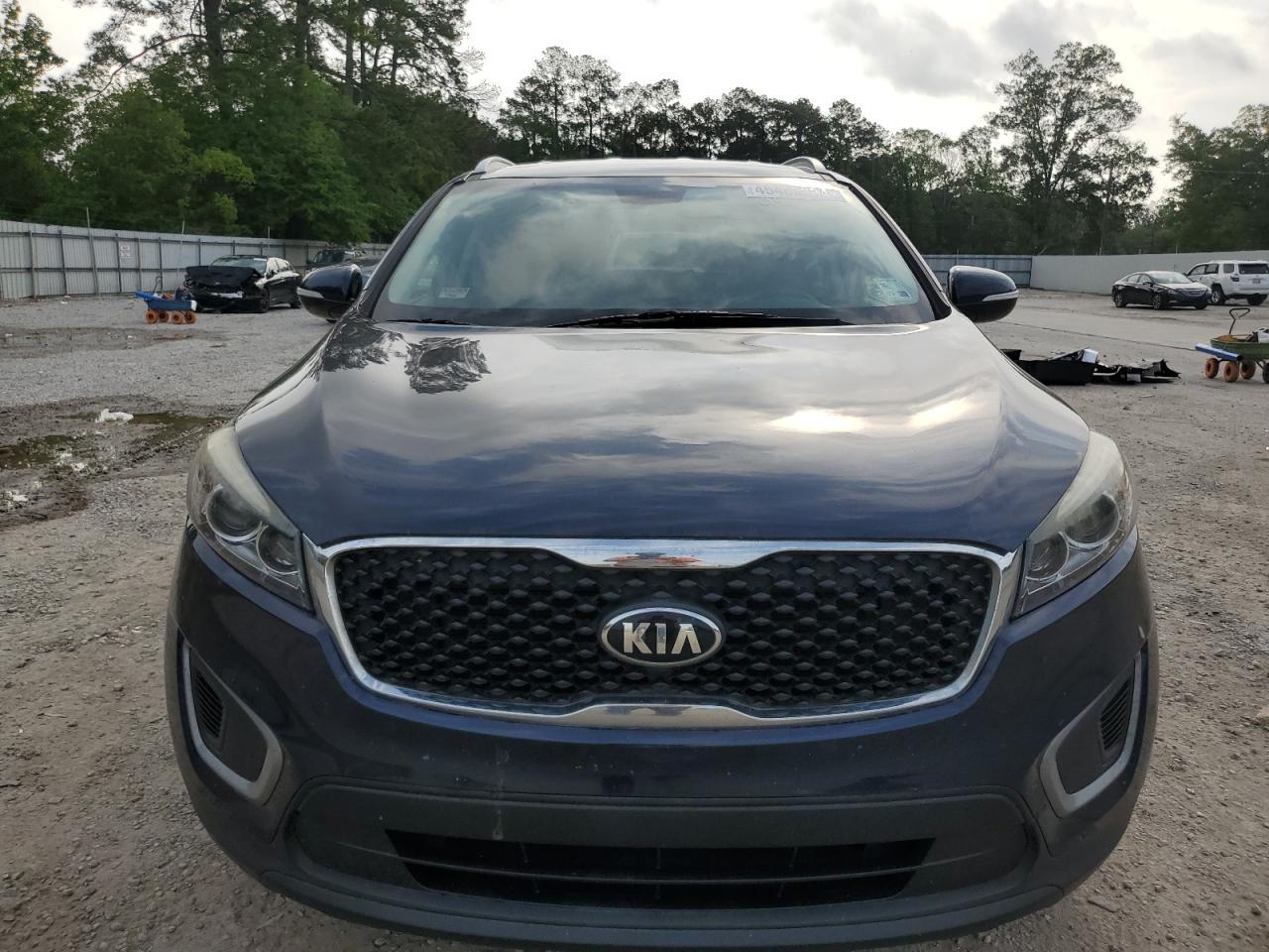 2016 KIA SORENTO LX - Image 5