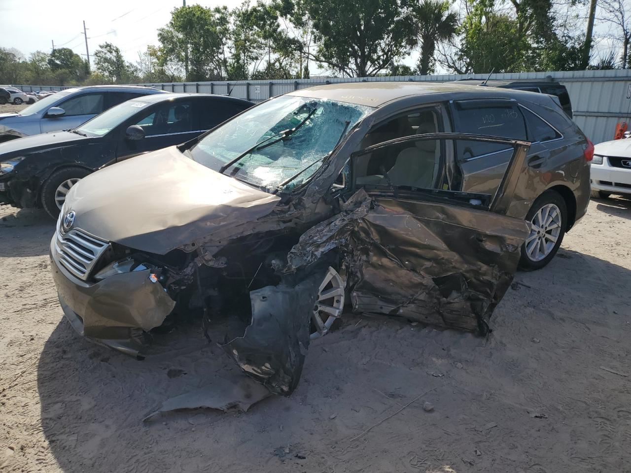 2011 TOYOTA VENZA