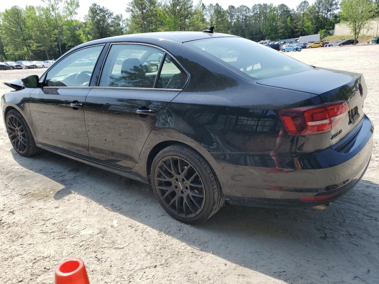 2017 VOLKSWAGEN JETTA SE - Image 2