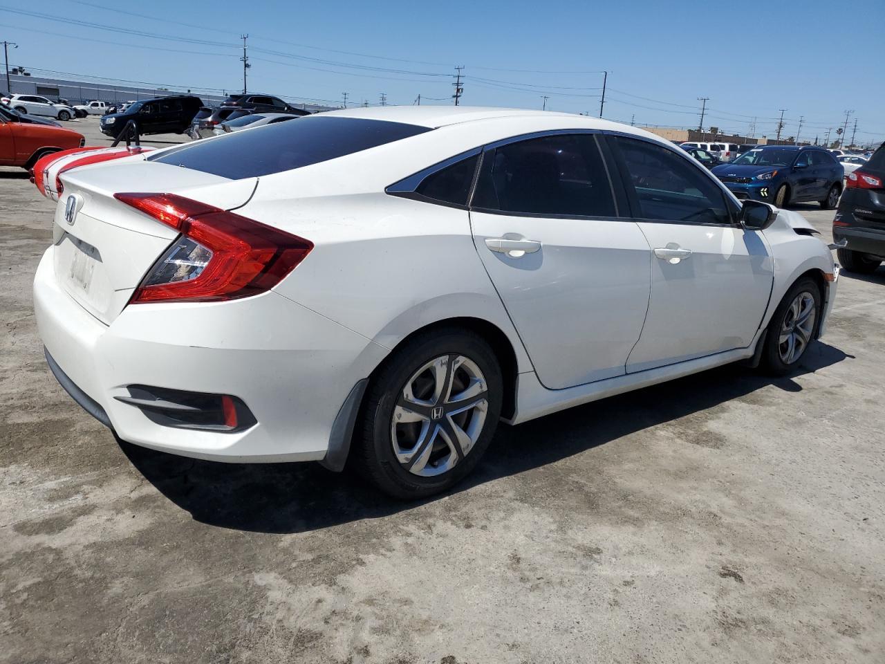 2017 HONDA CIVIC LX - Фото 3