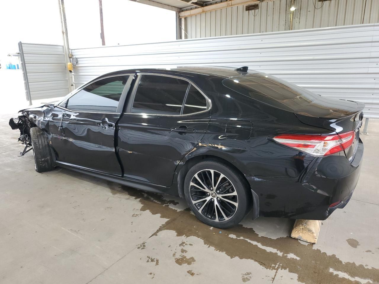 2020 TOYOTA CAMRY SE - Фото 2