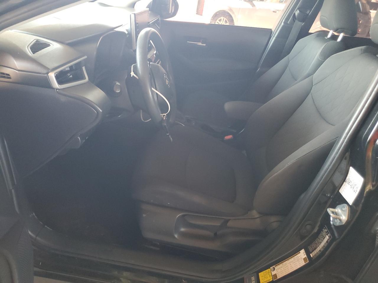 2020 TOYOTA COROLLA LE - Фото 7
