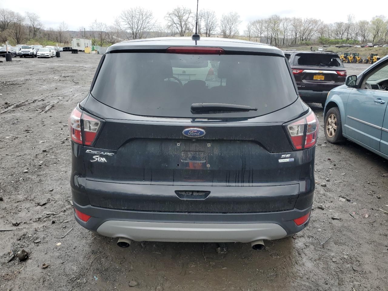 2017 FORD ESCAPE SE - Image 6