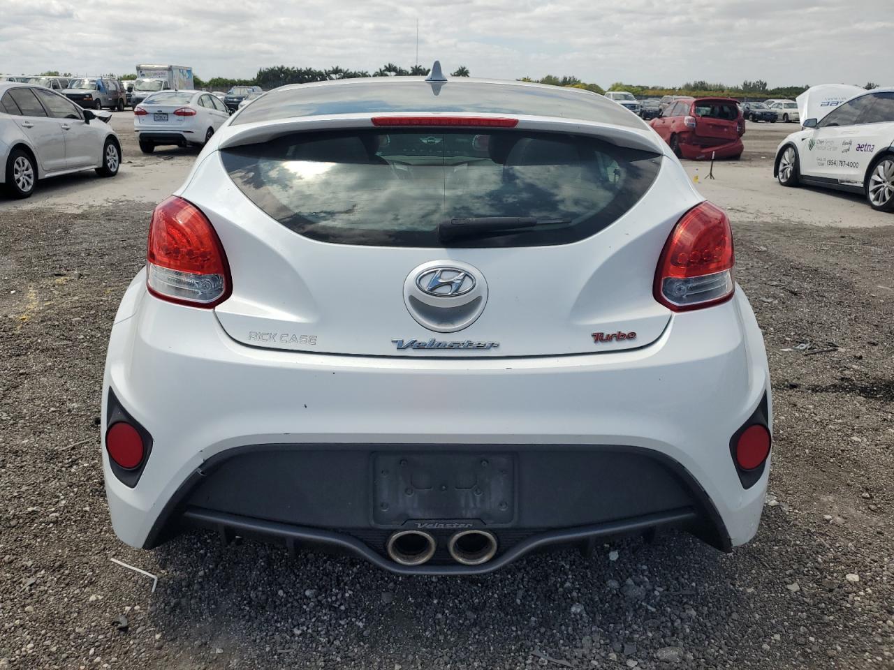 2013 HYUNDAI VELOSTER T - Image 6