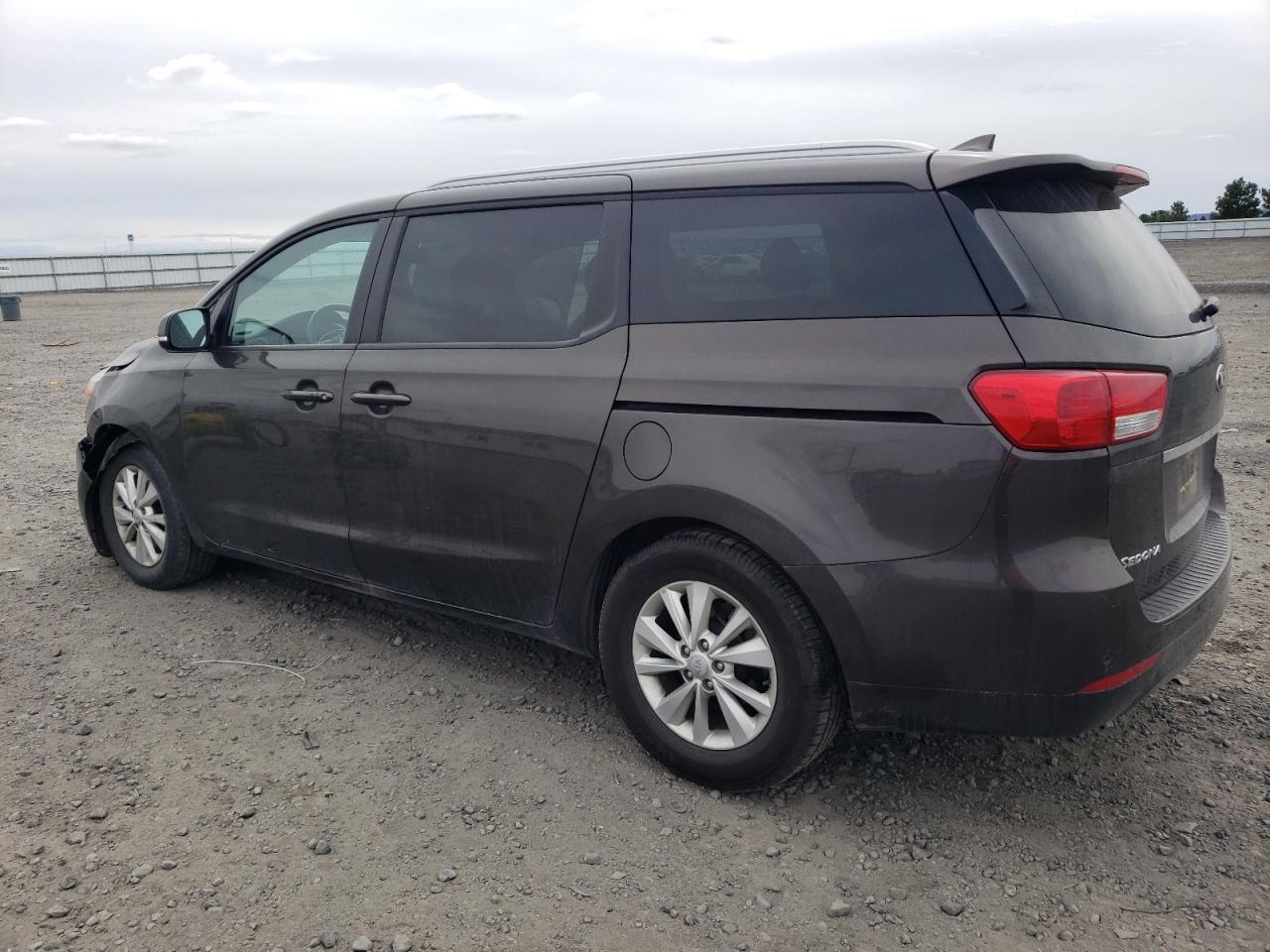 2017 KIA SEDONA LX - Image 2