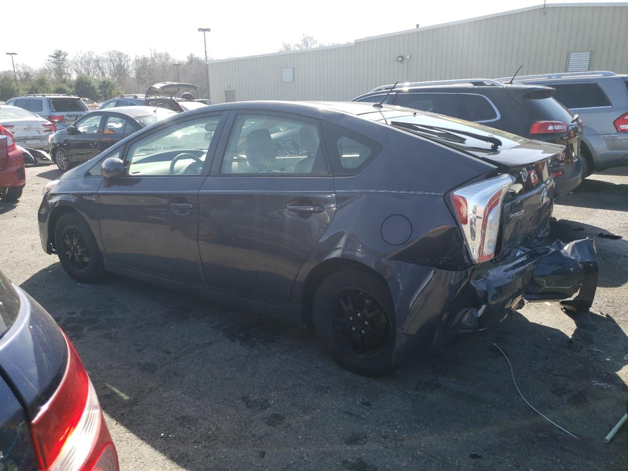 2013 TOYOTA PRIUS - Image 2