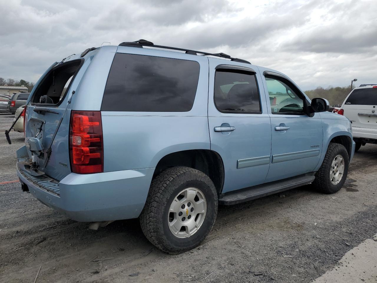 2011 CHEVROLET TAHOE K150 - Фото 3
