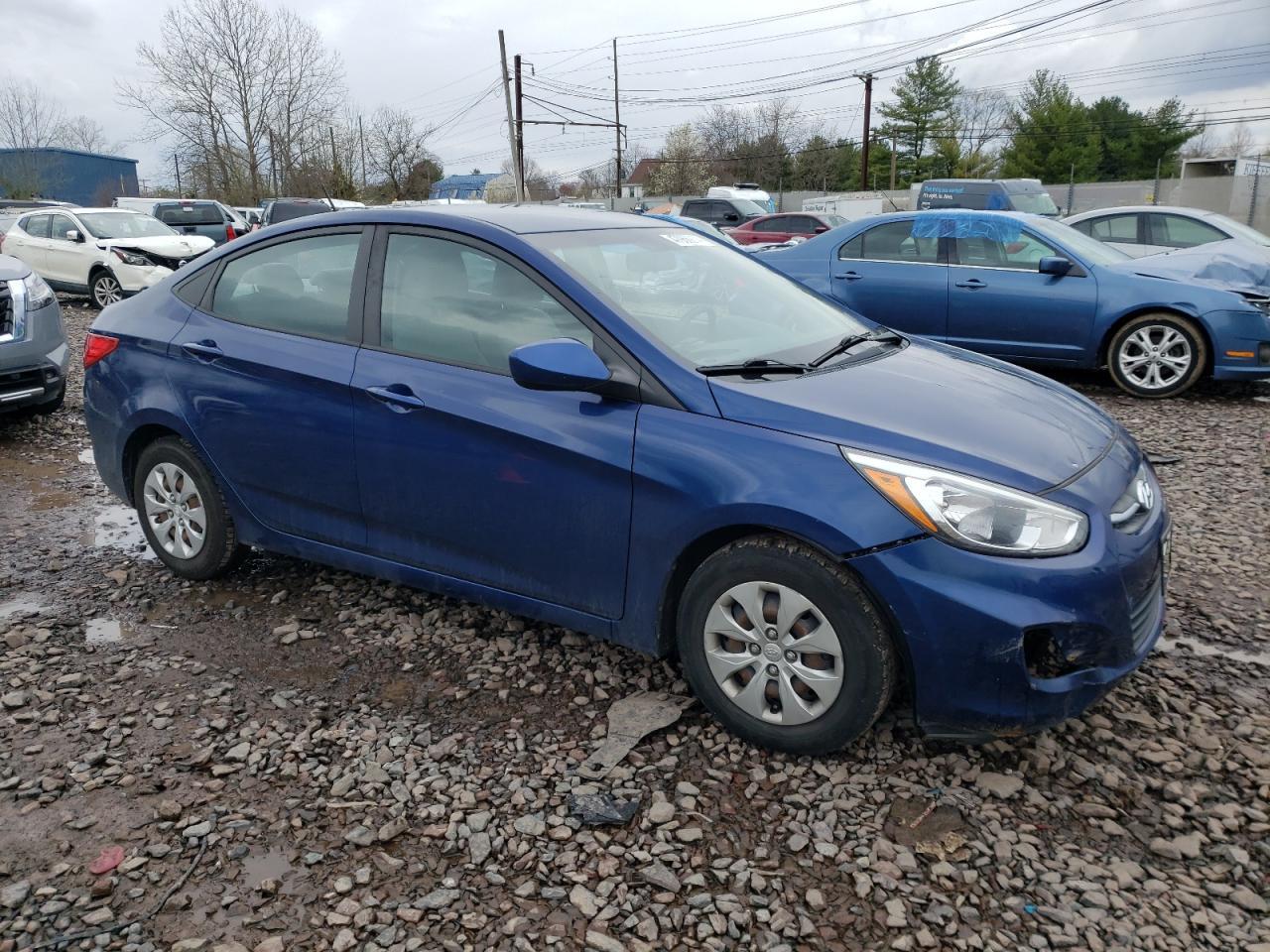 2017 HYUNDAI ACCENT SE - Image 4