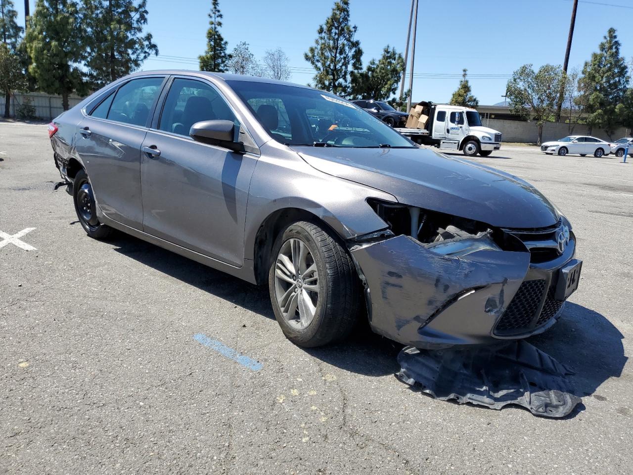 2017 TOYOTA CAMRY LE - Фото 4