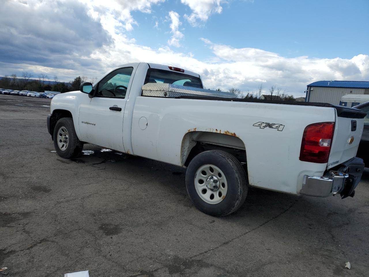 2013 CHEVROLET SILVERADO - Image 2