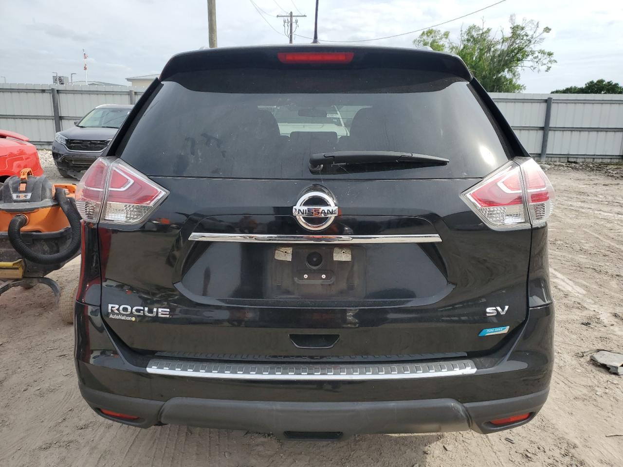 2014 NISSAN ROGUE S - Image 6