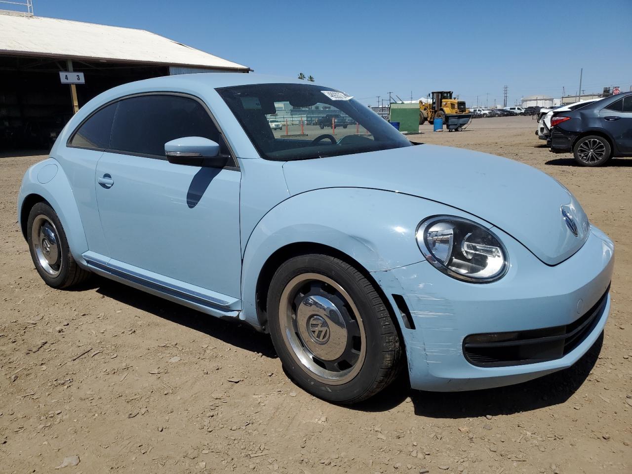 2012 VOLKSWAGEN BEETLE - Фото 4