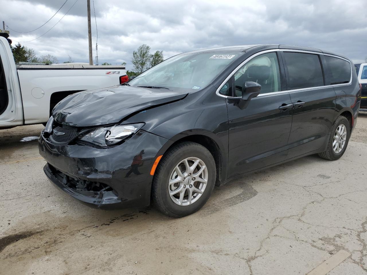2022 CHRYSLER VOYAGER LX