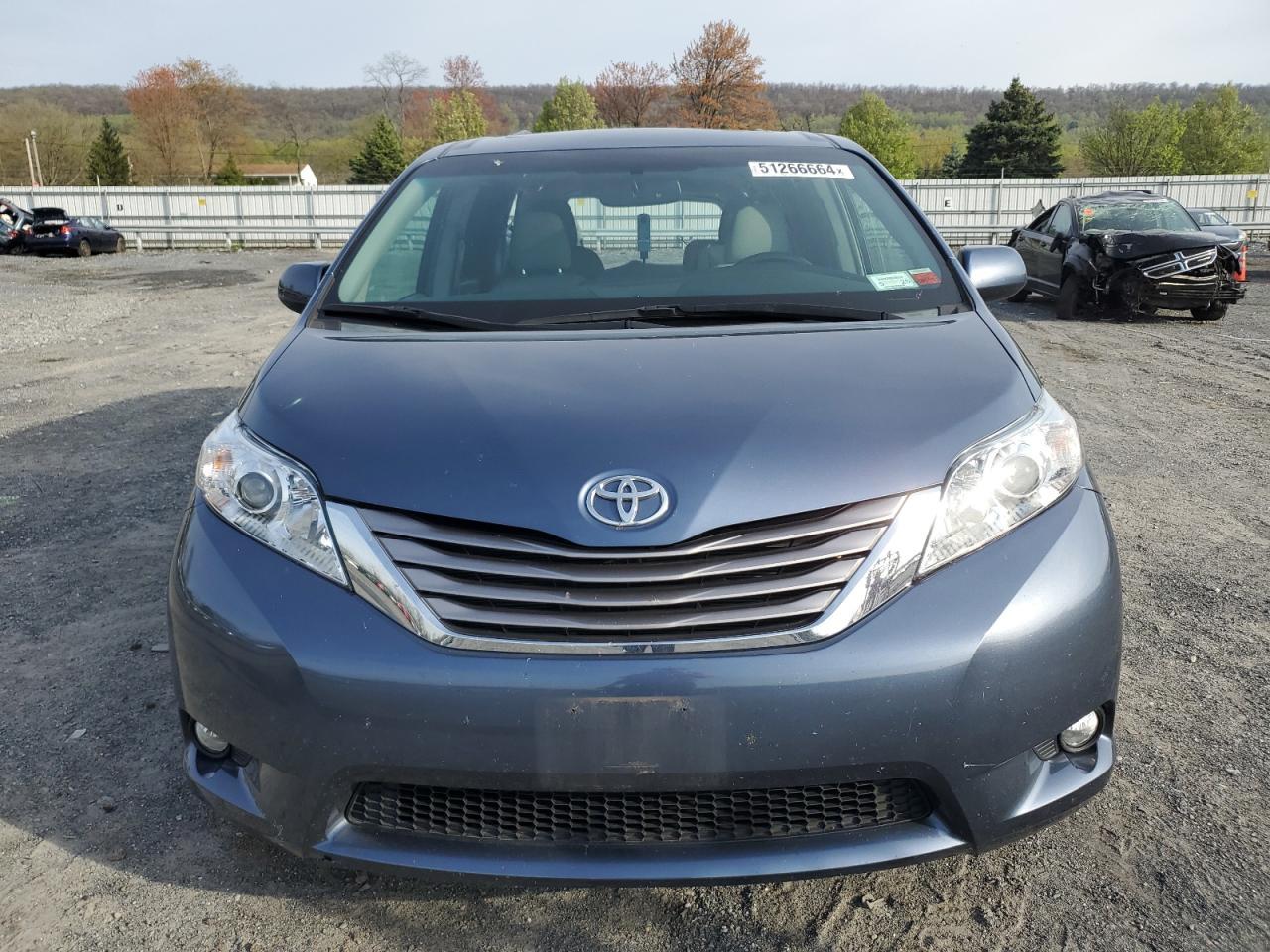 2015 TOYOTA SIENNA XLE - Фото 5