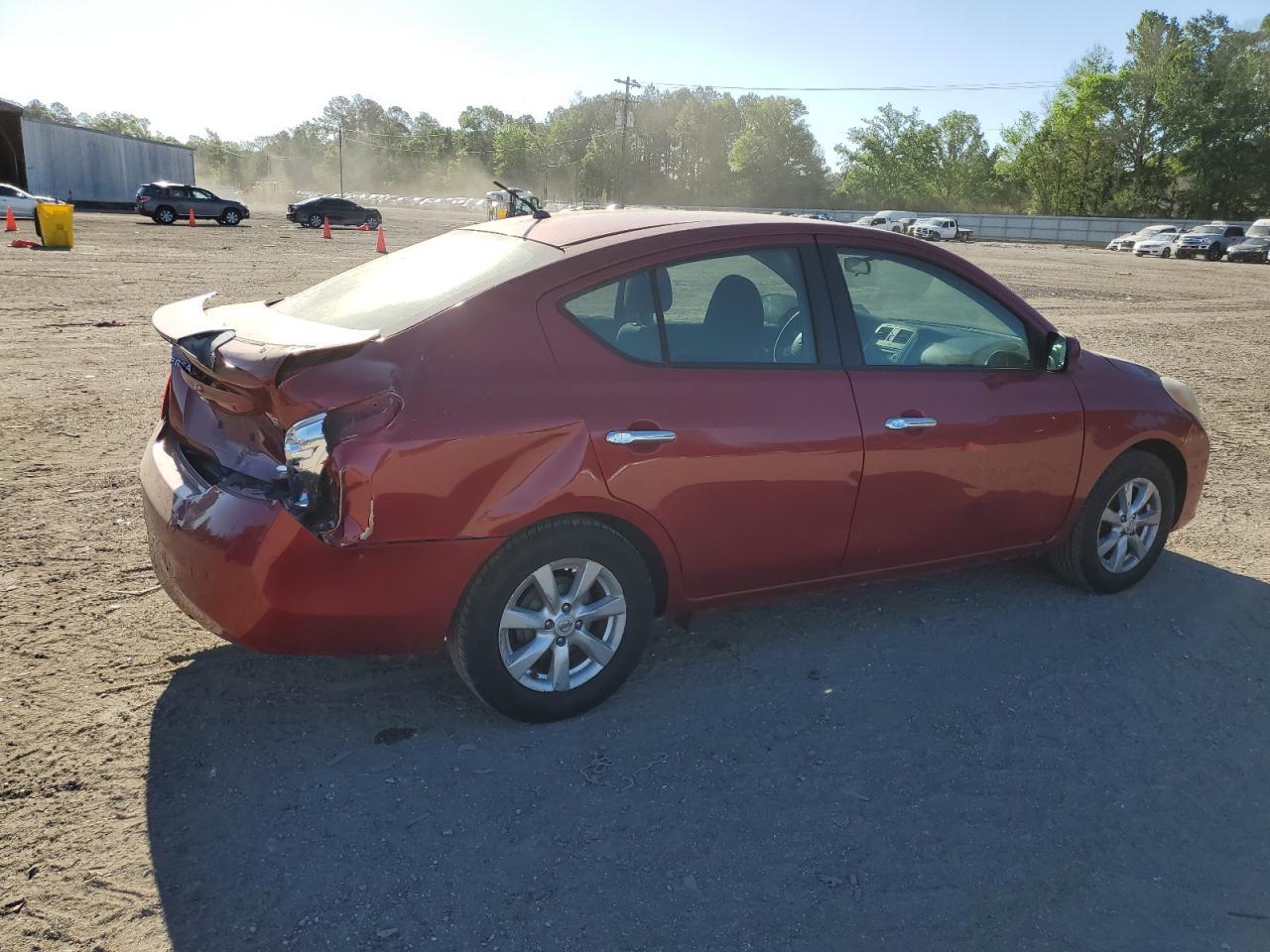2014 NISSAN VERSA S - Фото 3