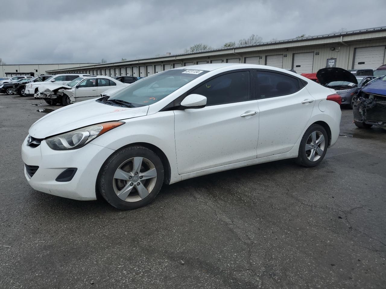 2013 HYUNDAI ELANTRA GL