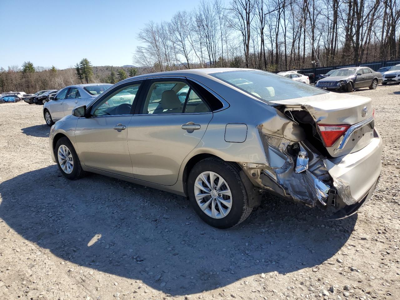 2017 TOYOTA CAMRY LE - Фото 2
