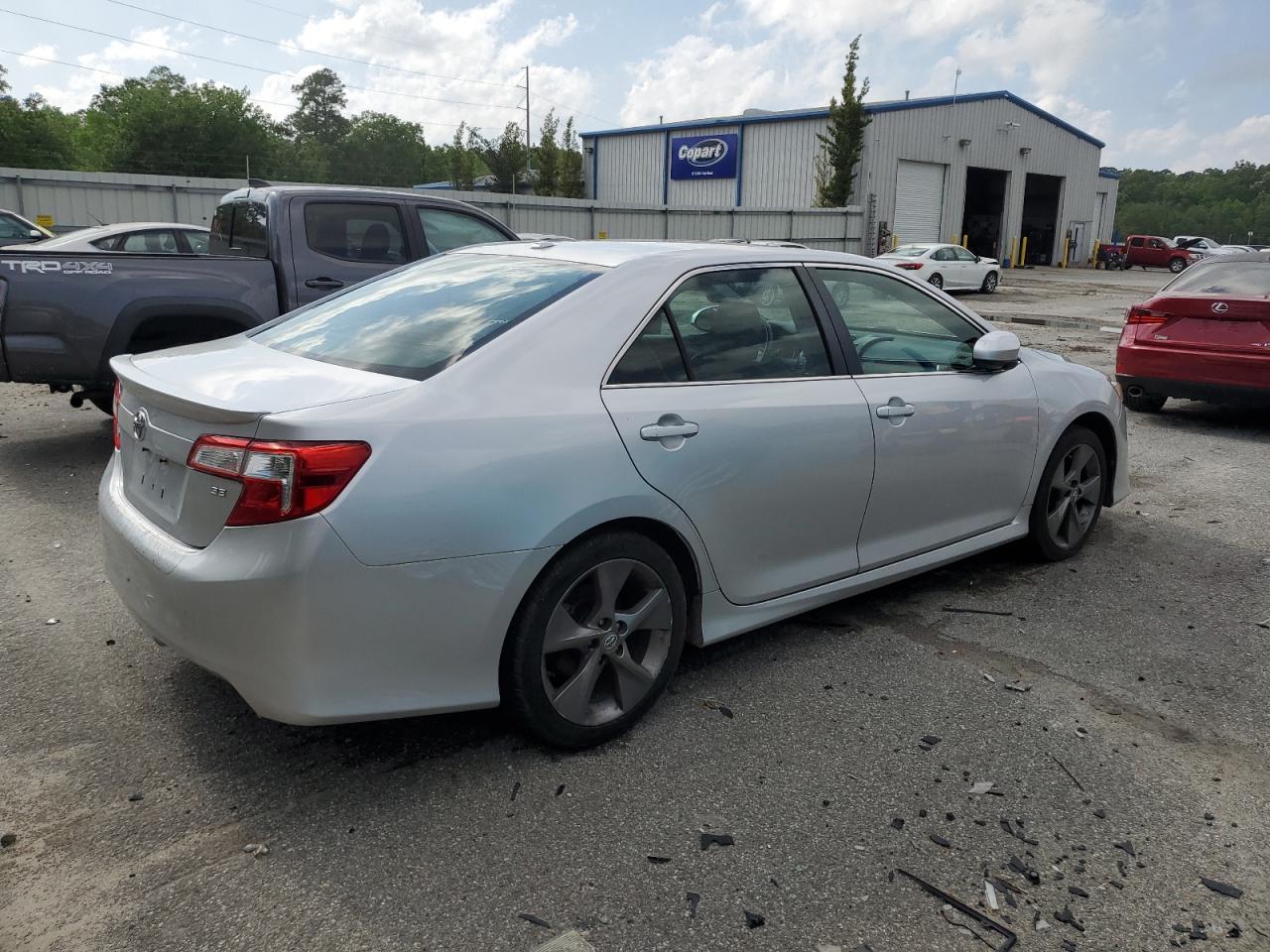 2012 TOYOTA CAMRY SE - Фото 3