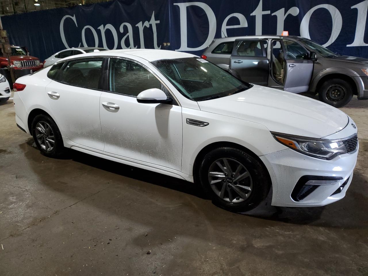 2020 KIA OPTIMA LX - Фото 4