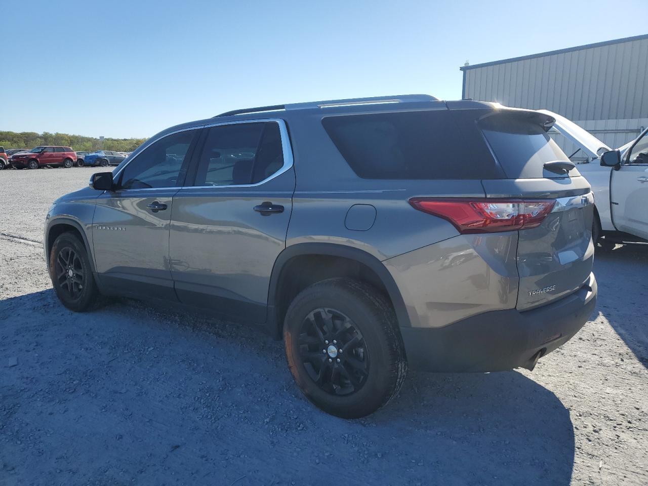 2018 CHEVROLET TRAVERSE L - Image 2