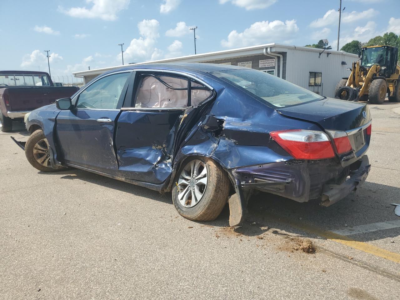 2014 HONDA ACCORD LX - Фото 2