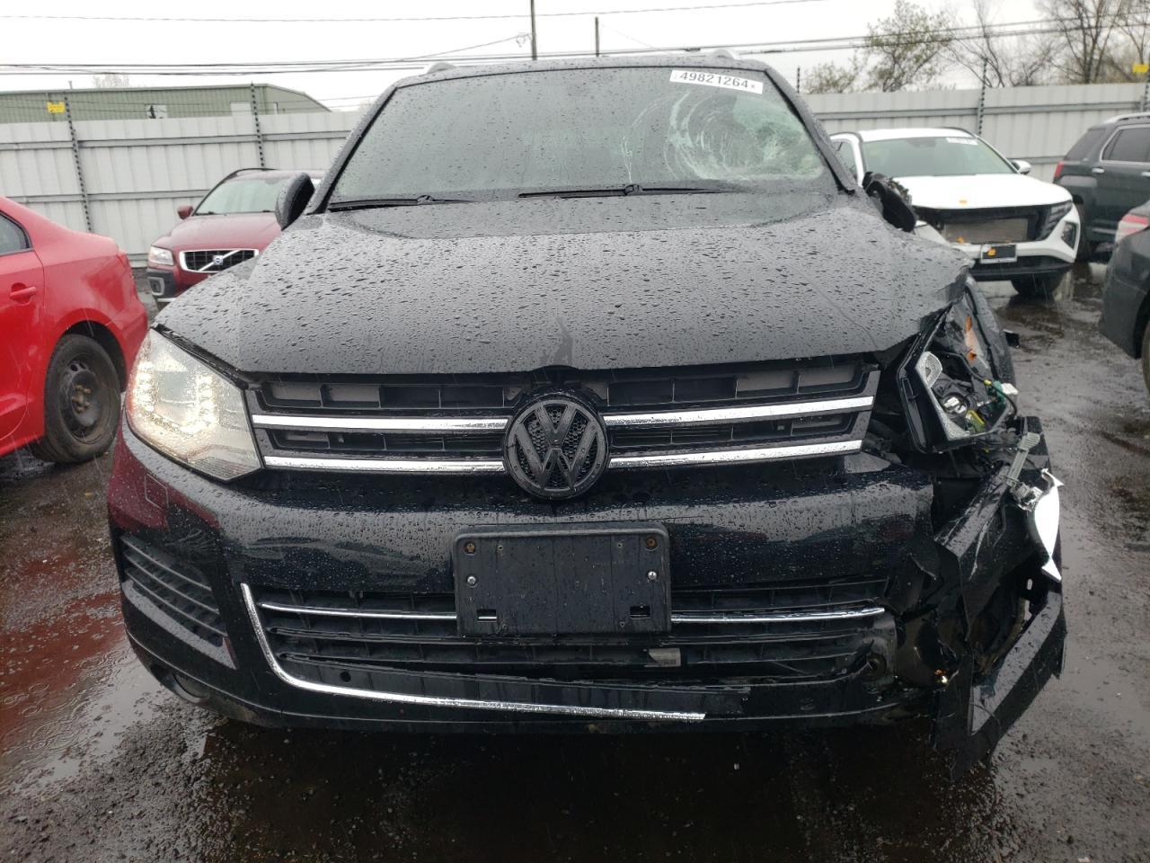 2011 VOLKSWAGEN TOUAREG V6 - Image 5