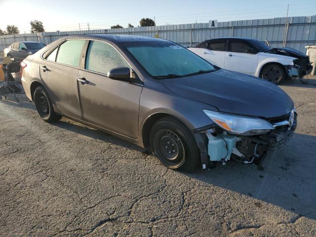 2015 Toyota Camry Le - Фото 4