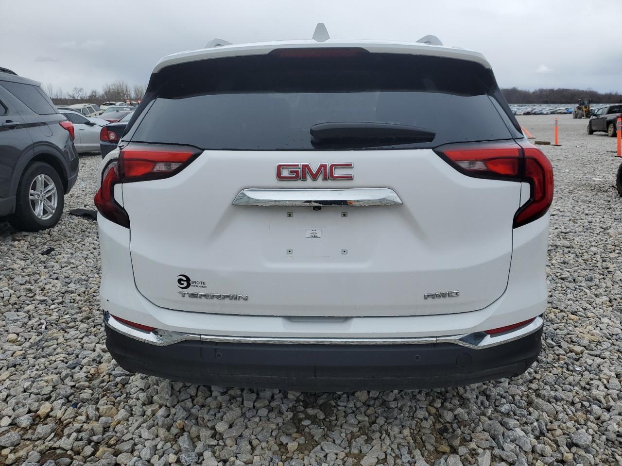 2018 GMC TERRAIN SL - Image 6