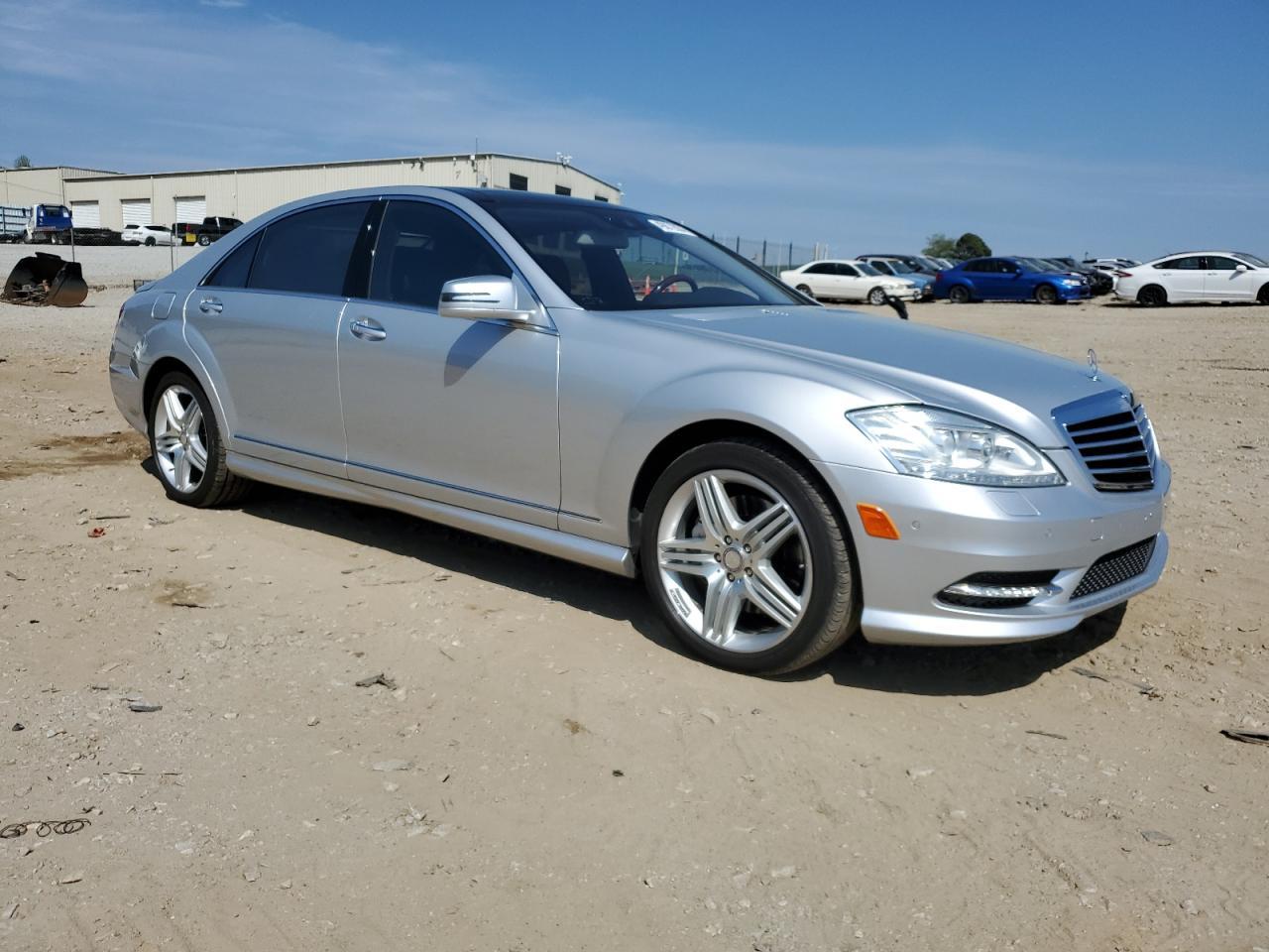 2013 MERCEDES-BENZ S 550 4MAT - Фото 4