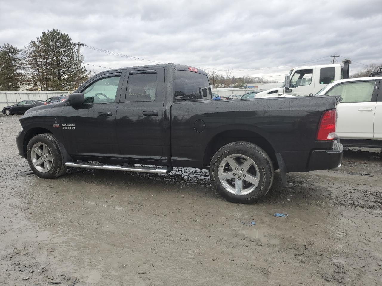 2018 RAM 1500 ST - Image 2