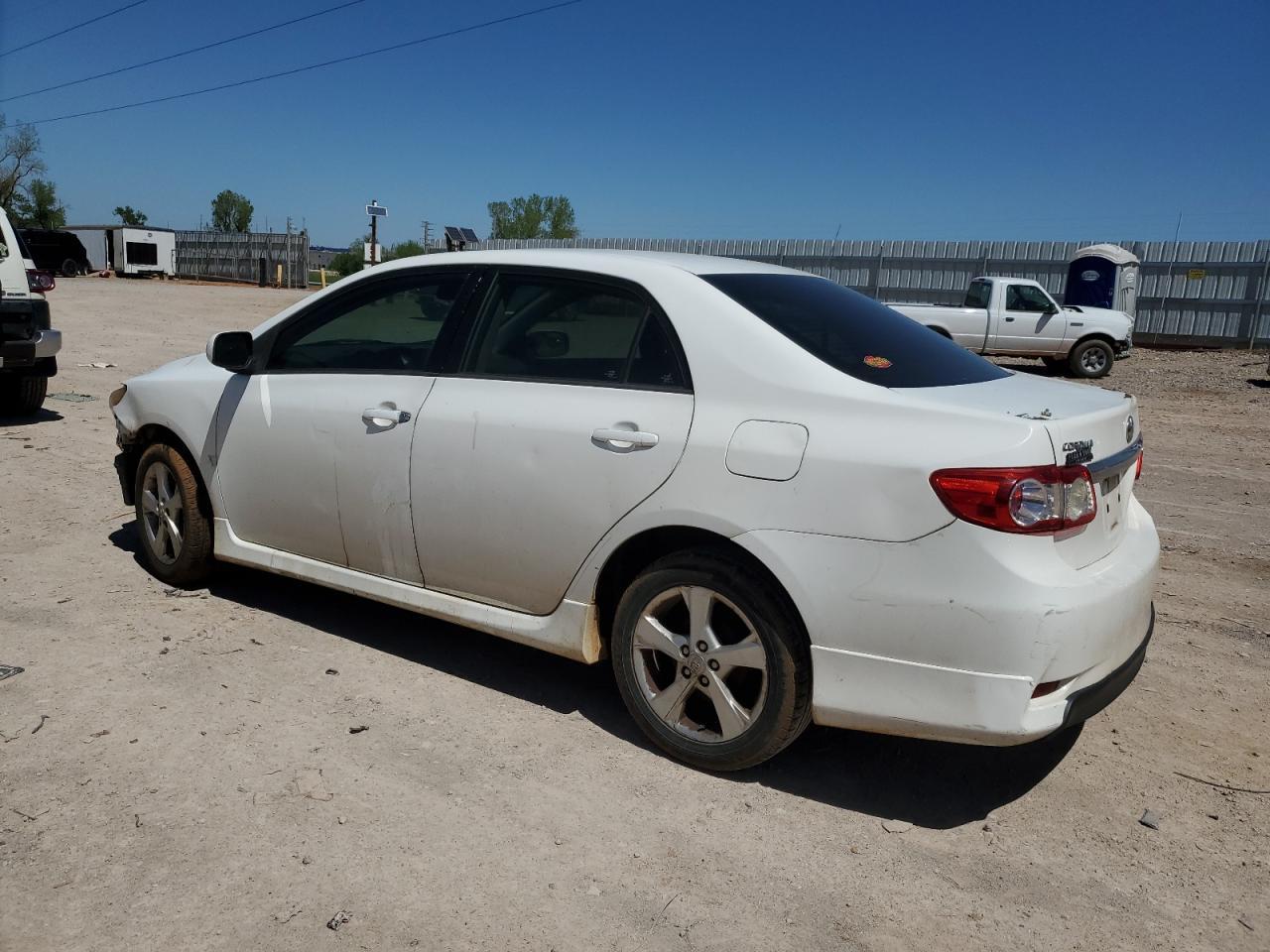 2013 TOYOTA COROLLA BA - Фото 2