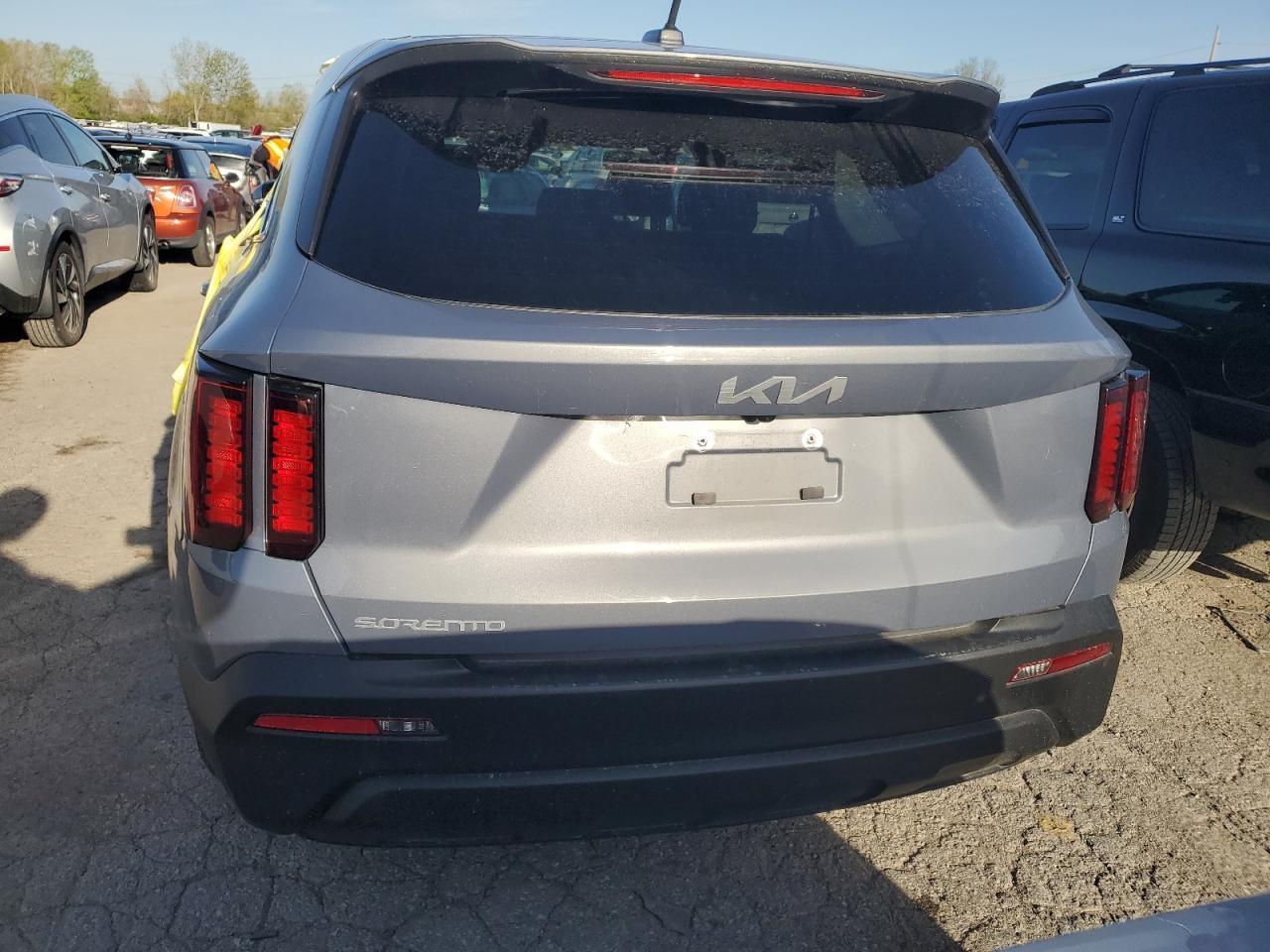 2023 KIA SORENTO LX - Фото 6