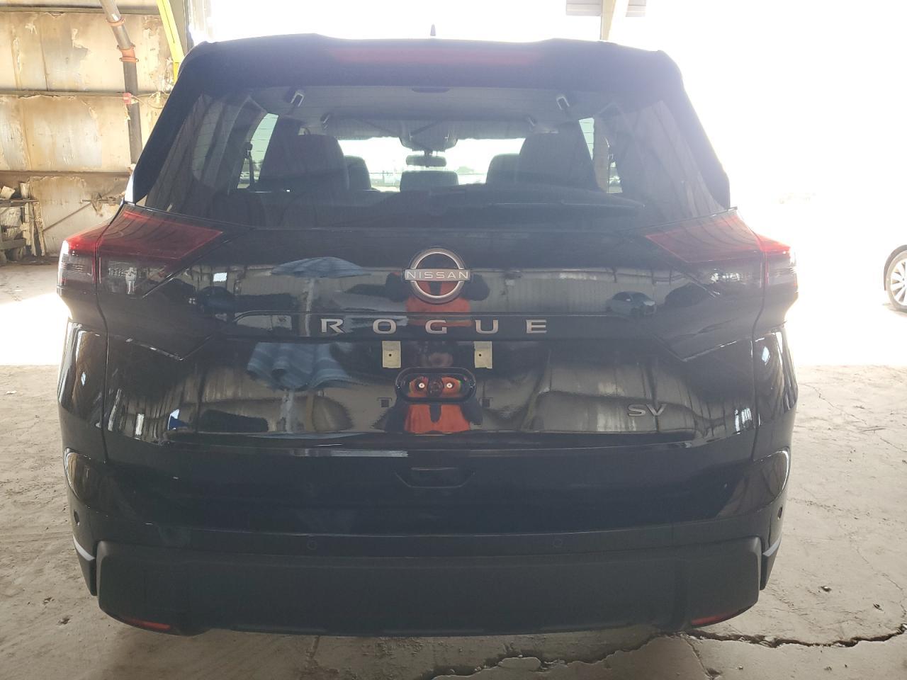 2024 NISSAN ROGUE SV - Image 6