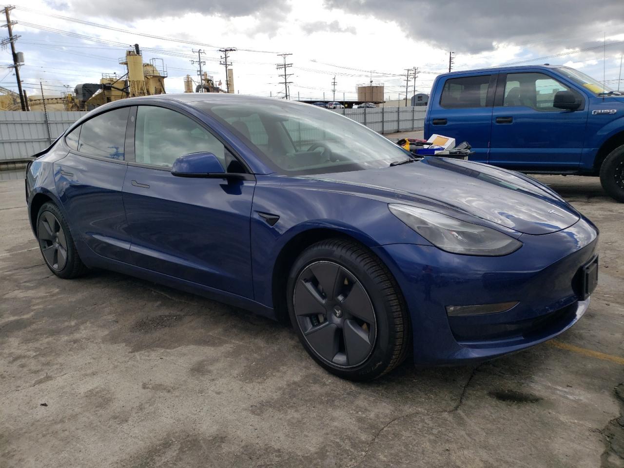 2022 TESLA MODEL 3 - Image 4