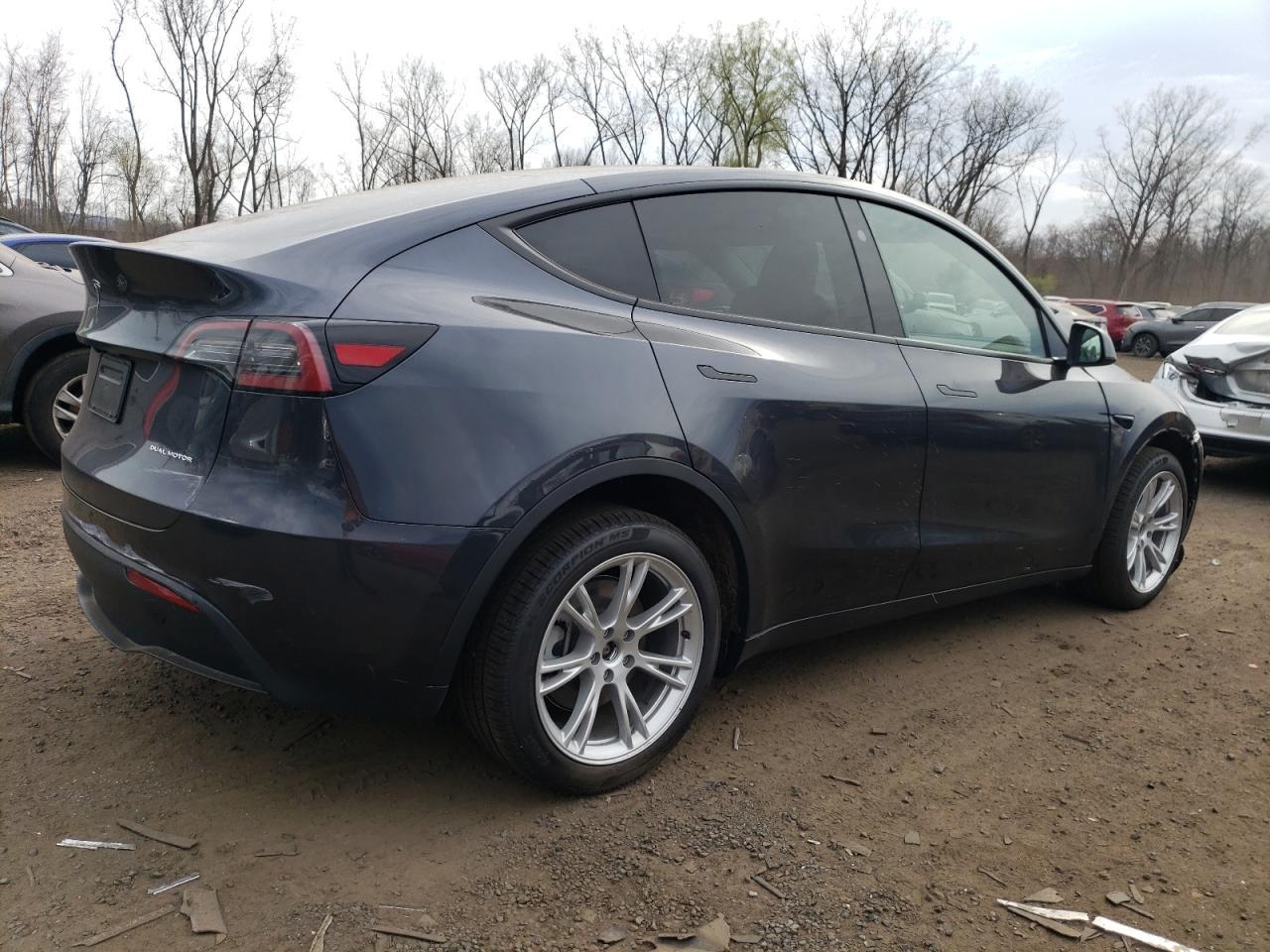 2024 TESLA MODEL Y - Image 3